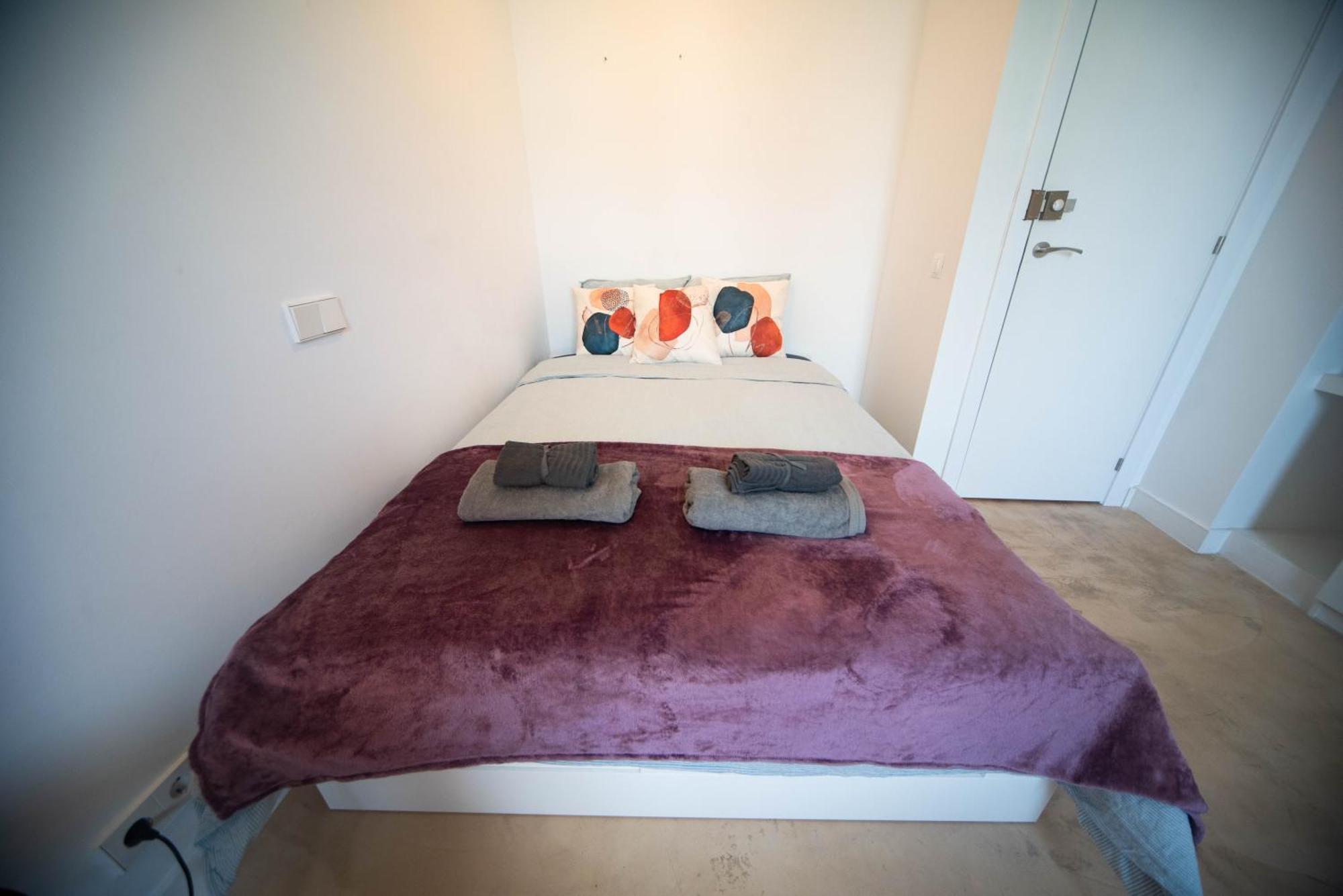 Sagrada Familia Private Rooms Барселона Екстериор снимка