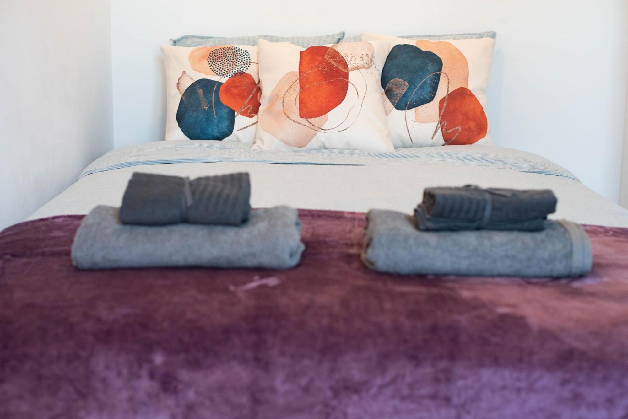 Sagrada Familia Private Rooms Барселона Екстериор снимка