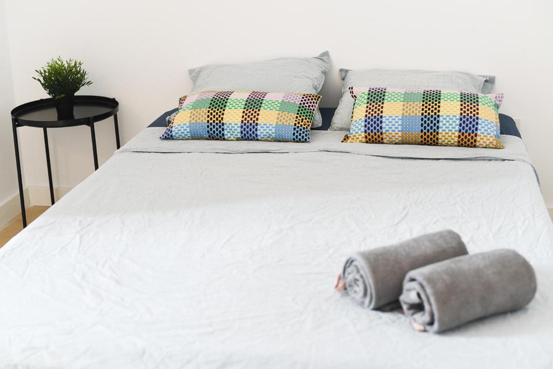 Sagrada Familia Private Rooms Барселона Екстериор снимка