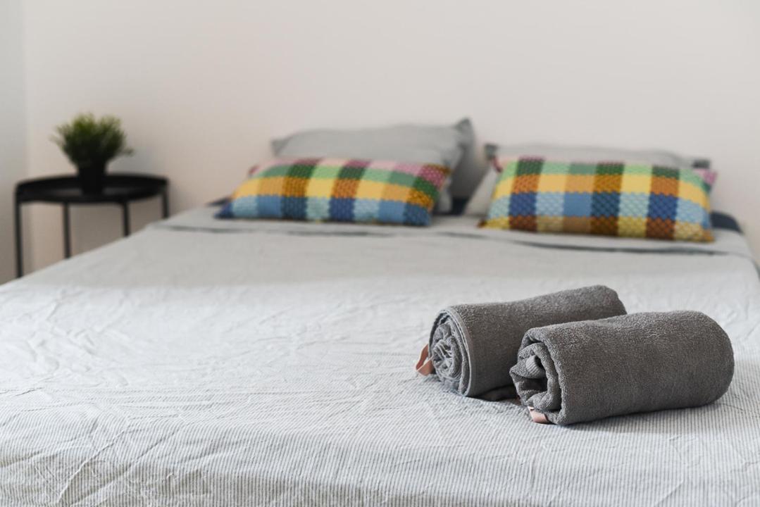 Sagrada Familia Private Rooms Барселона Екстериор снимка
